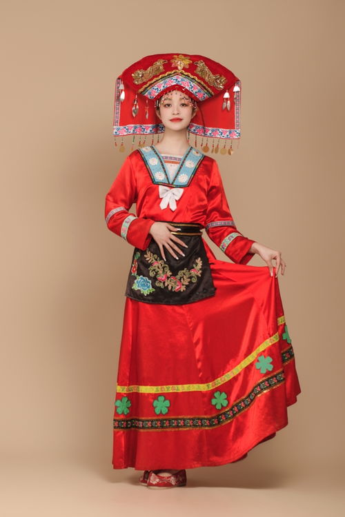 壮族少数民族服饰女性人物摄影图 摄影